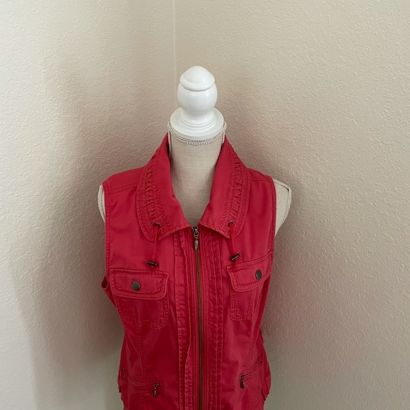 Christopher & Banks Woman’s Vest Size Large. - Picture 6 of 15